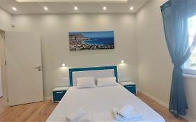 Апартамент Pink&Blue - 2BDR with Balcony - Wi-Fi